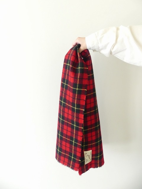 R&D.M(オールドマンズテーラー)  WOOL TARTAN CHECK MUFFLERの商品画像3