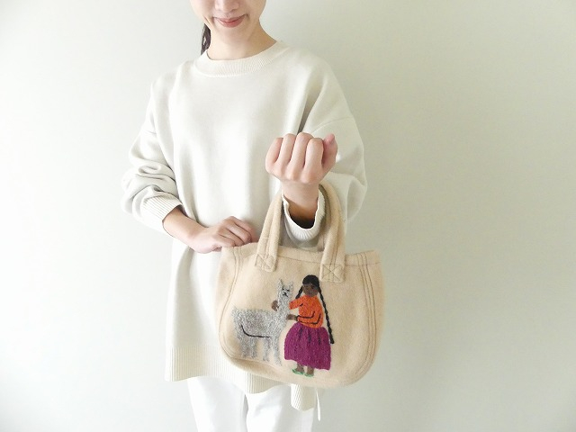  ペルーニット　リャマと少女のトートBAGの商品画像1