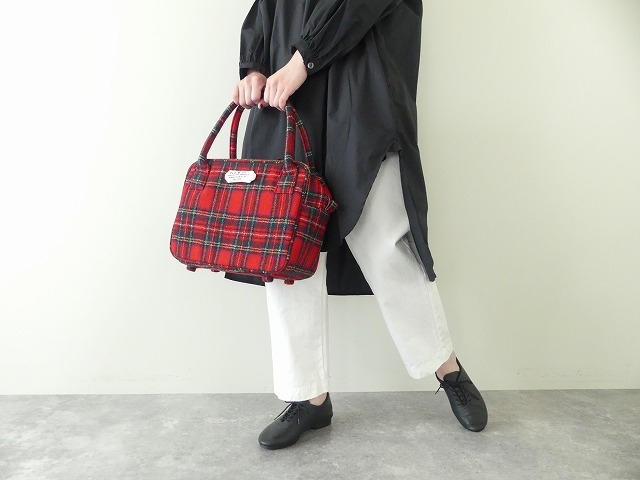 R&D.M(オールドマンズテーラー) WOOL TARTAN CHECK BOSTON BAGの商品画像1