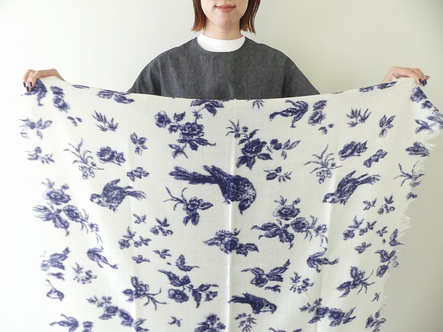 R&D.M(オールドマンズテーラー) GARDEN WOOL SHAWLの商品画像1