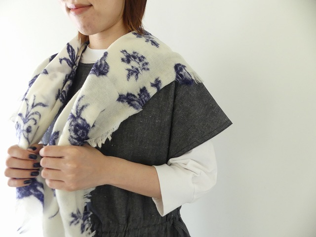 R&D.M(オールドマンズテーラー) GARDEN WOOL SHAWLの商品画像4