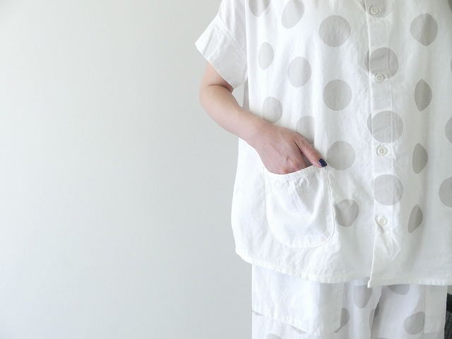快晴堂(かいせいどう) Girls 水玉ダンガリーのインディゴとホワイト　丸衿半袖シャツの商品画像8