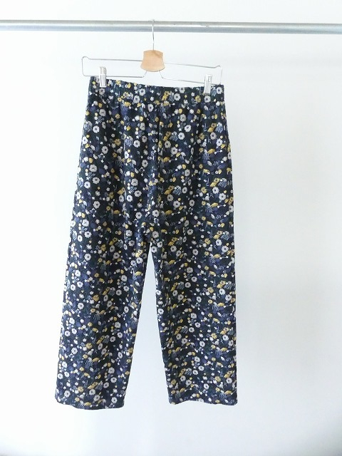 yuni(ユニ イズ ライク ア フラワー トゥー ミー) blooming embroidely easy pantsの商品画像3