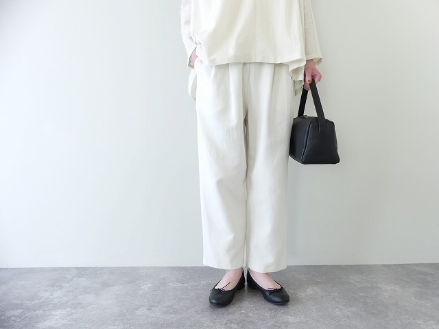 evam eva(エヴァムエヴァ) cotton cropped pantsの商品画像2