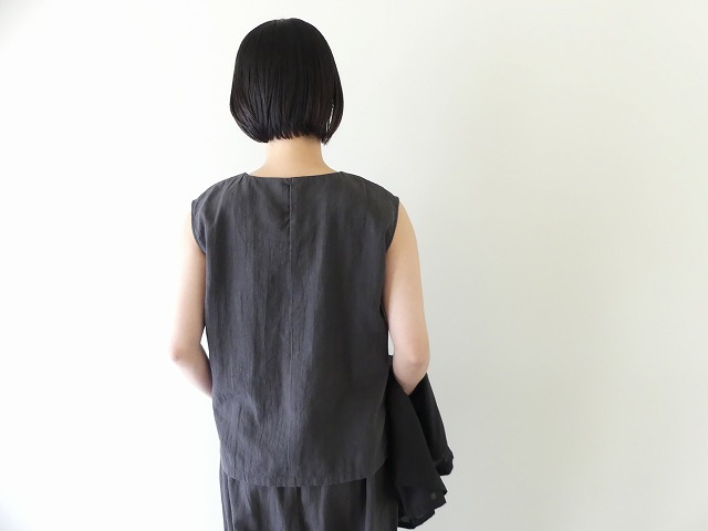 evam eva(エヴァムエヴァ) water linen sleevelessの商品画像1