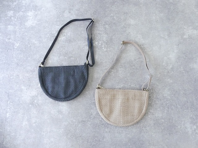 KYUCA(キューカ) HAlf Moon Shoulder bag 半月型ショルダーバッグの商品画像3