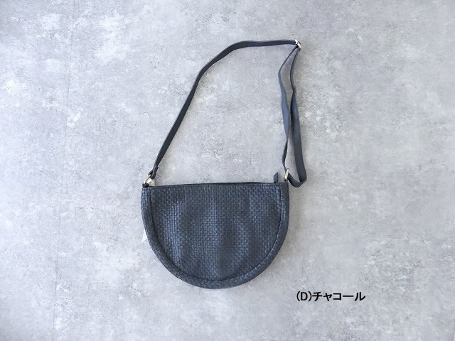 KYUCA(キューカ) HAlf Moon Shoulder bag 半月型ショルダーバッグの商品画像7