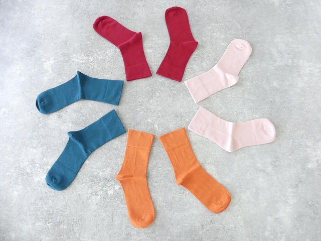 yahae(ヤハエ) Organic Cotton Rubber Free Plain Socksの商品画像1