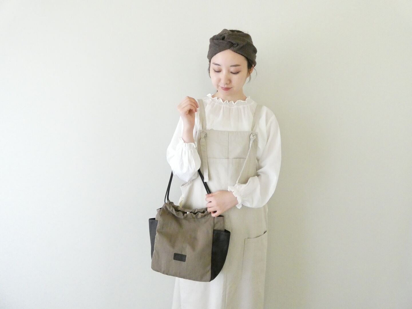 CLEDRAN(クレドラン) LIMO GATHER POCKET BAG(81-6747) CLEDRAN(クレドラン) LIMO GATHER POCKET BAG(81-6747)